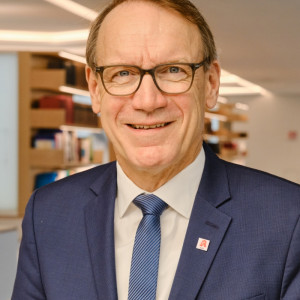 Thomas Preis Präsident der ABDA – Bundesvereinigung Deutscher Apothekerverbände e. V., Mitglied des Geschäftsführenden Vorstandes der ABDA